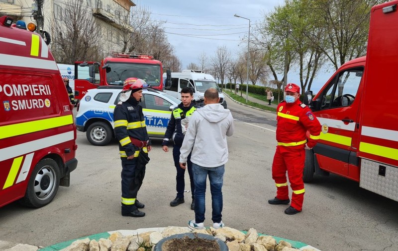 Patru copii, la spital, după un accident între un microbuz și o mașină la Techirghiol. A fost activat planul roșu de intervenție