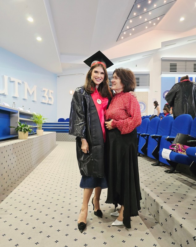 Monica Bîrlădeanu a absolvit Facultatea de Psihologie. Cum a apărut actrița la festivitate