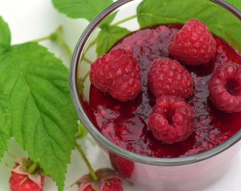 Dulceață de zmeură - cum păstrezi aroma proaspătă a fructelor în cea mai bună dulceață