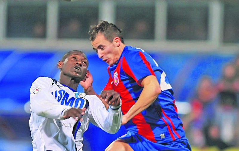 «Motanul» Bogdan Stancu i-a adus Stelei trei puncte şi e lider în topul golgheterilor, cu 10 reuşite