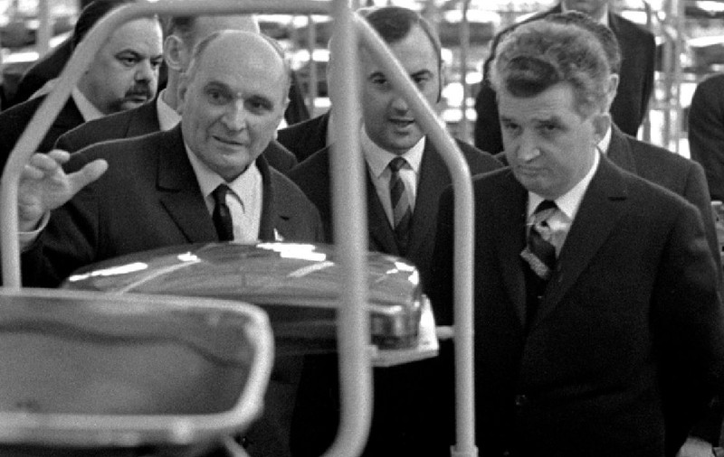 O carte despre dezastrul economic și moral din România lui Nicolae Ceaușescu