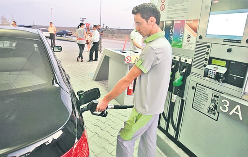 La noi, benzina costă dublu faţă de Belarus | Topul ţărilor din Europa, în funcţie de preţul carburantului
