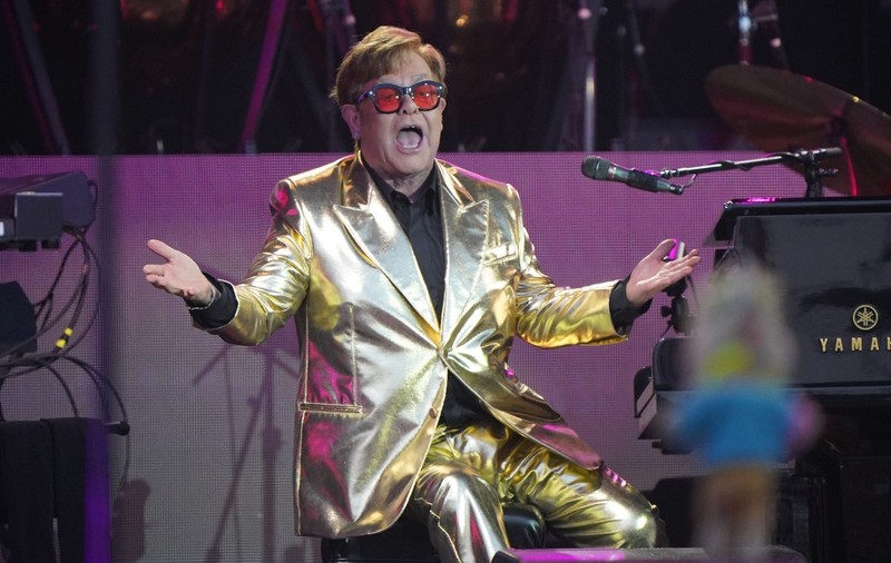 Elton John a susţinut ultimul concert în Marea Britanie: „Nu vă voi uita niciodată”