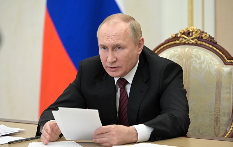 Putin cere echipamentul „cel mai modern, comod şi eficient” pentru trupele sale din Ucraina