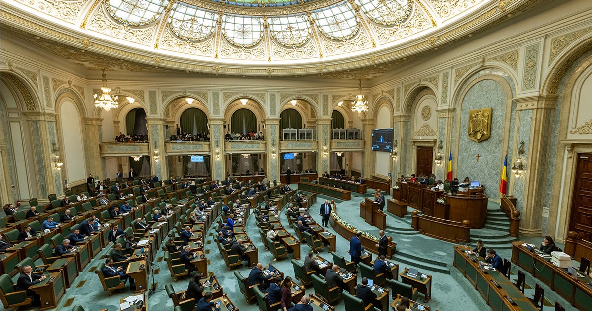 Senatori la Palatul Parlamentului