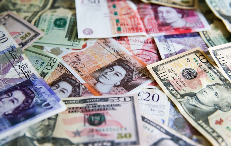 Curs valutar 15 ianuarie 2020. Euro, în creștere