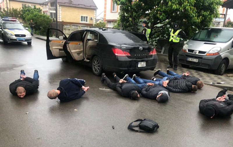 VIDEO | Focuri de arme între transportatorii din Kiev. Trei răniți și 10 arestați