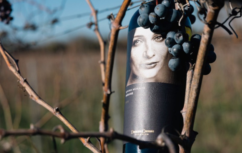 Două vinuri de la Domeniul Coroanei Segarcea, considerate perfecte la prestigioasa competiție Femmes et Vins du Monde din Monaco