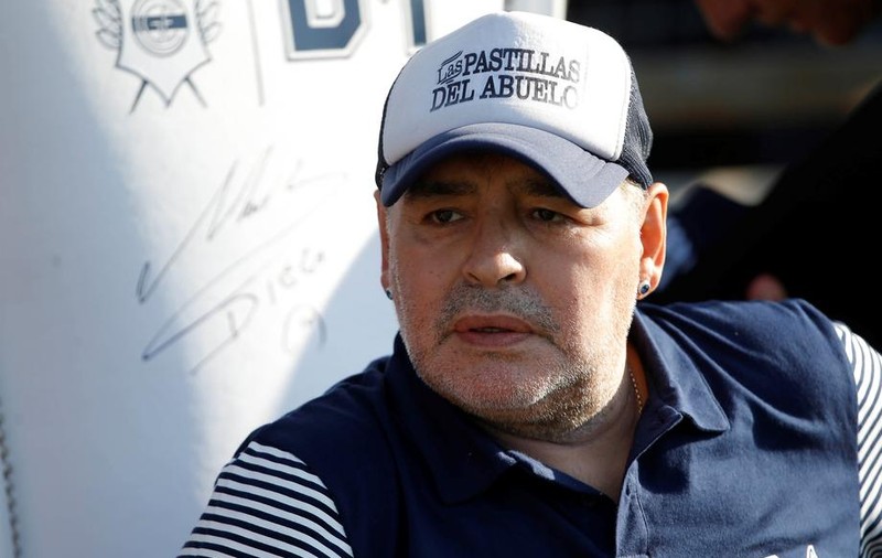 Diego Maradona, plasat în izolare după ce a intrat în  contact cu o persoană suspectă de coronavirus
