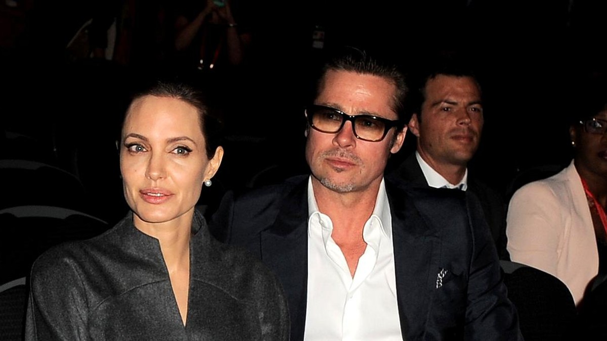 Angelina Jolie a renunțat la numele fostului soț. Nu mai vrea să aibă nicio legătură cu Brad Pitt