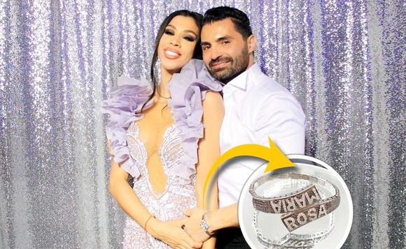 Bijuteria purtată de Pepe are 40 de grame (FOTO: click.ro)
