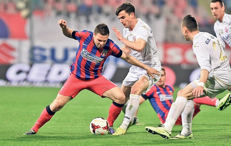 Cine îi mai opreşte? Steaua a refăcut avansul de opt puncte faţă de locul doi | FOTO