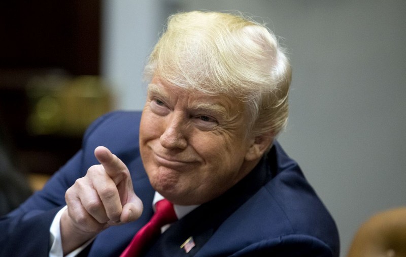 Donald Trump, mesaj dur pentru migranţii care vin spre SUA: "Nu le permitem să vină în ţara noastră"