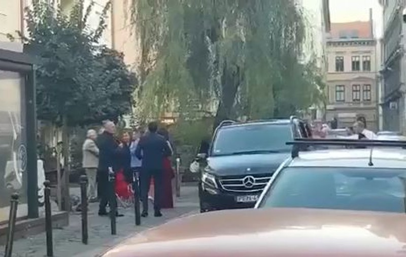 CORESPONDENȚĂ DE LA BUDAPESTA/ Cine sunt primii invitați care au sosit la biserica unde se cunună Cristi Borcea și Valentina Pelinel | VIDEO