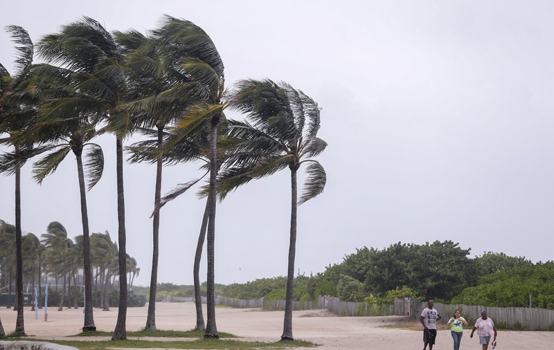 VIDEO & FOTO | Uraganul Irma lovește statul Florida și a fost retrogradat la categoria 2