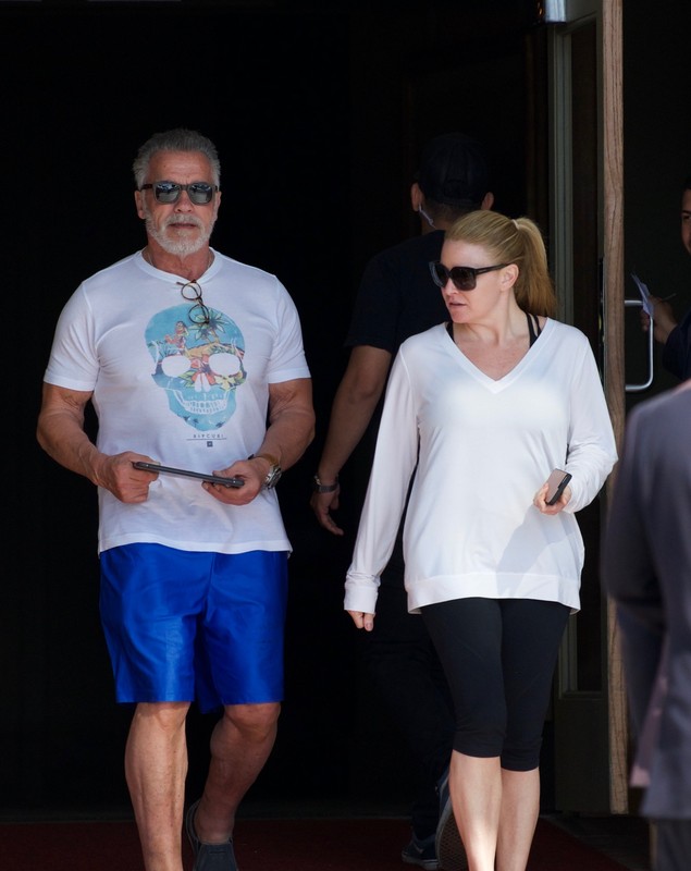 Arnold Schwarzenegger ține pasul cu iubita tinerică. Cum s-au afișat cei doi | FOTO