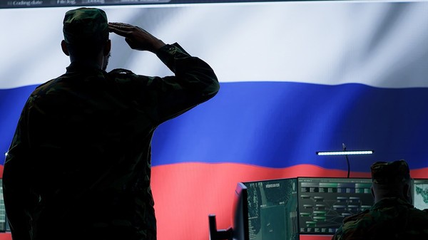 Soldat rus care răspunde la comandă