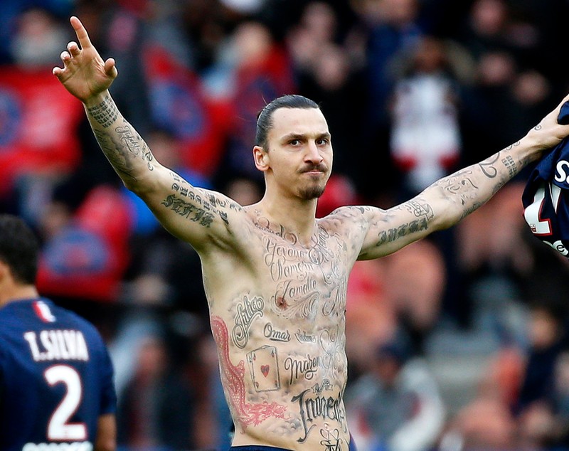Denis Alibec are burtică. Atacantul Stelei mai are mult de tras pentru a-și face abdomen à la Ronaldo | GALERIE FOTO