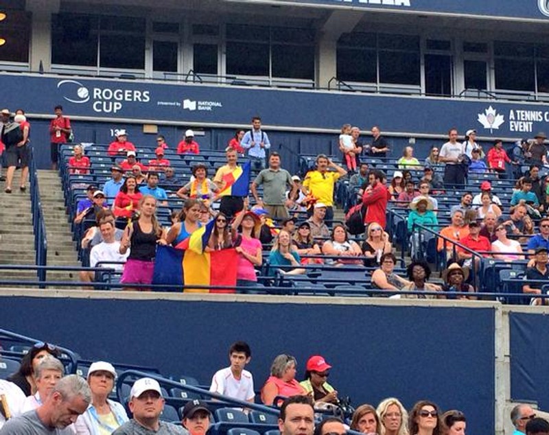 Comentatorii străini sunt șocați de numărul mare de români care o încurajează pe Simona Halep în Canada: ^”Este cea mai iubită jucătoare de tenis a lumii”! GALERIE FOTO
