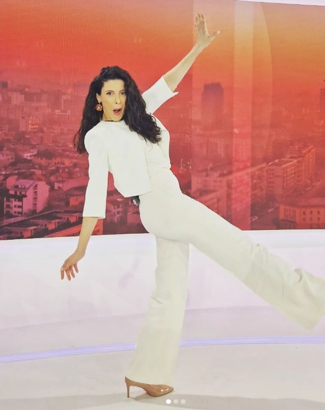 Primele imagini cu Ramona Păuleanu la Antena 1, după ce și-a dat demisia de la Pro TV. „Am simțit că e un nou început”