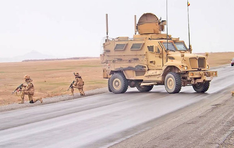 Militar NATO, ucis într-un atac sinucigaş taliban asupra unei baze în estul Afganistanului