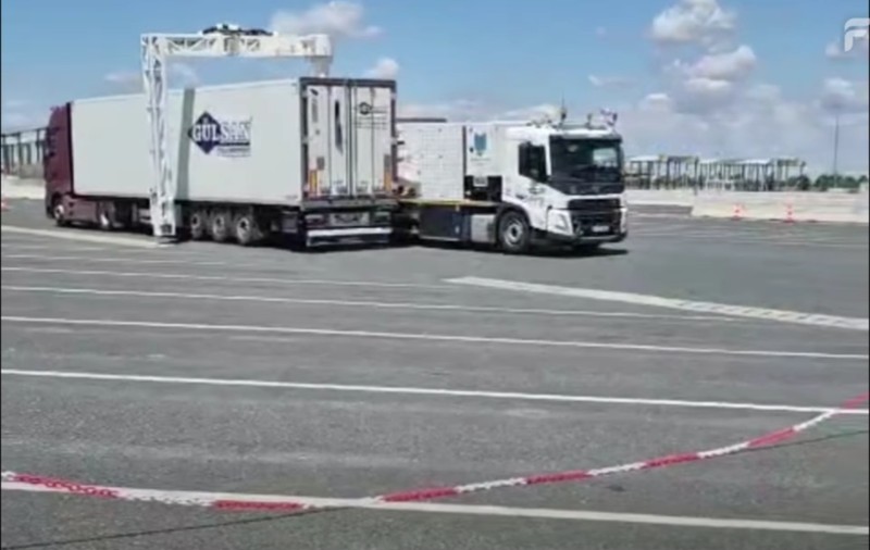 Peste 100 de tone de gunoaie ascunse, oprite la granița României. Tehnologia folosită de Garda de Mediu care „vede” camioanele suspecte