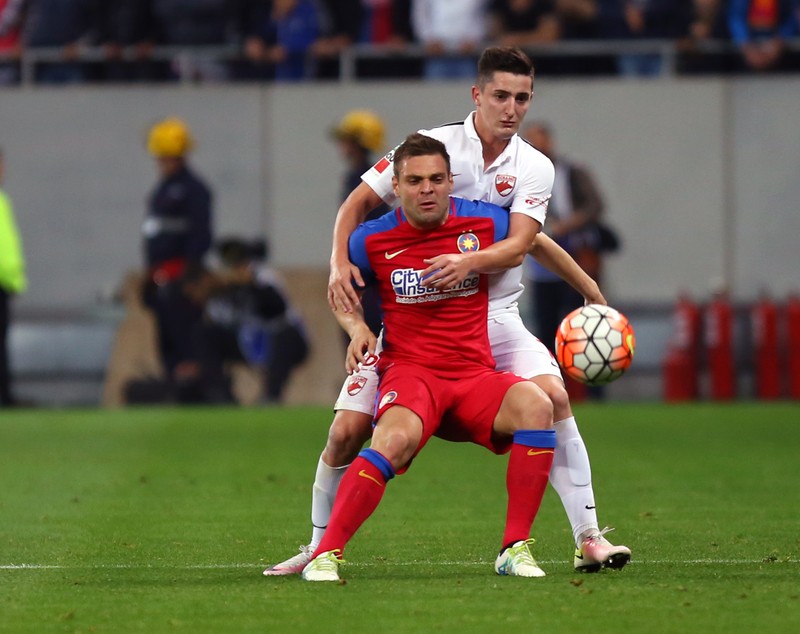 Derby de România. Steaua - Dinamo 1-1. Meciul a fost decis de un autogol şi de reuşita "rezervei" Gnohéré. Reacţii / FOTO & VIDEO