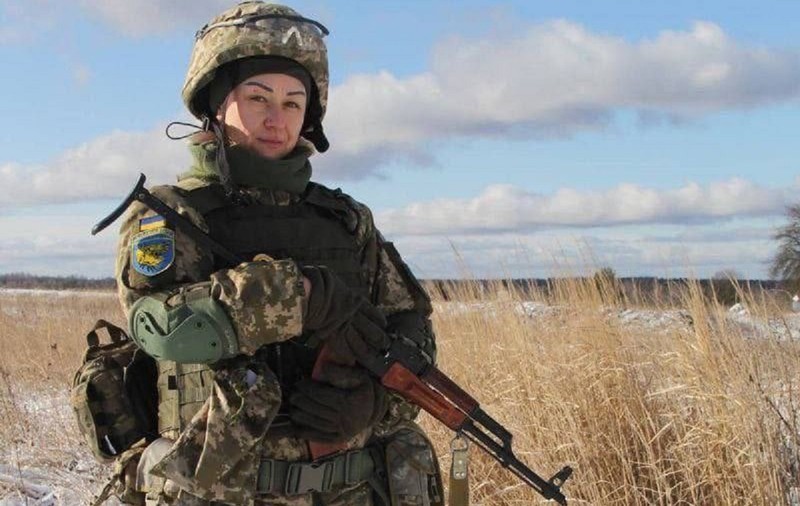 O ucraineancă, mama a 12 copii, 6 înfiați, a murit pe front, cu arma-n mână: „Ne-a scris că ne iubește foarte mult!”
