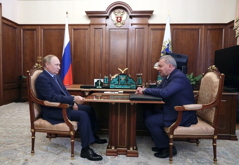 Vladimir Putin și Iuri Borisov, la Kremlin. Foto: Profimedia