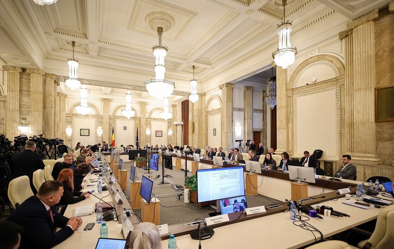 CCR voia să cumpere medicamente pentru judecători cu banii românilor, acuză USR: Nu mai puțin de 700.000 de lei