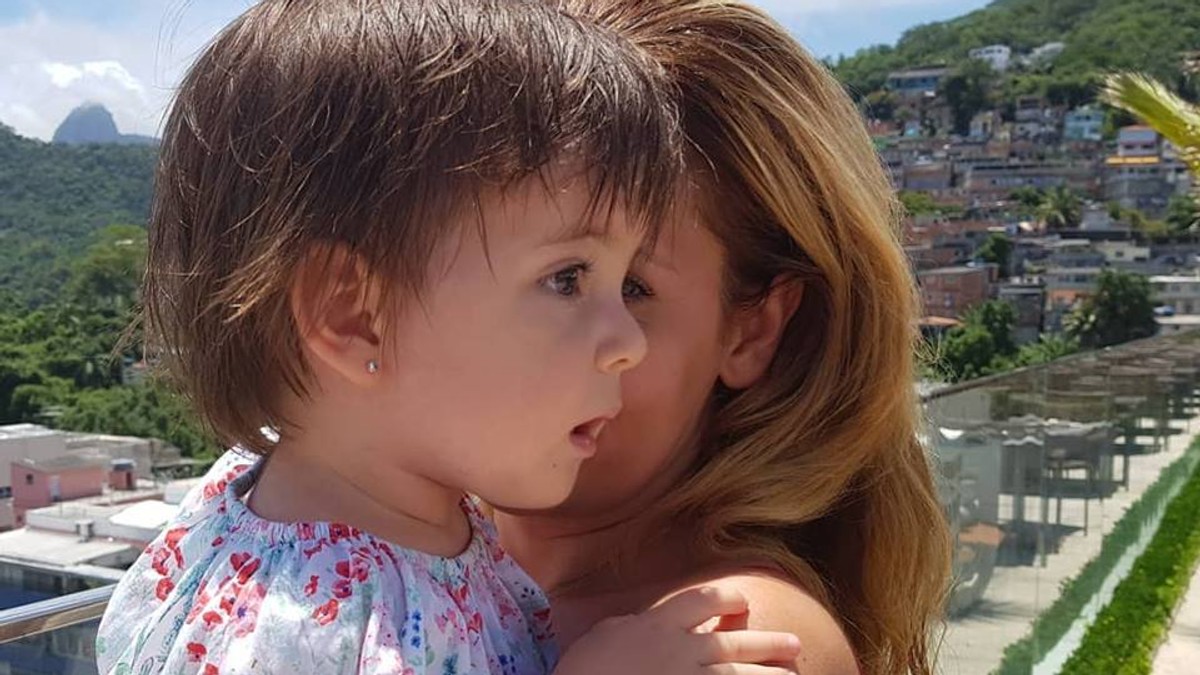 Amalia Enache și fiica ei s-au întors în Rio de Janeiro