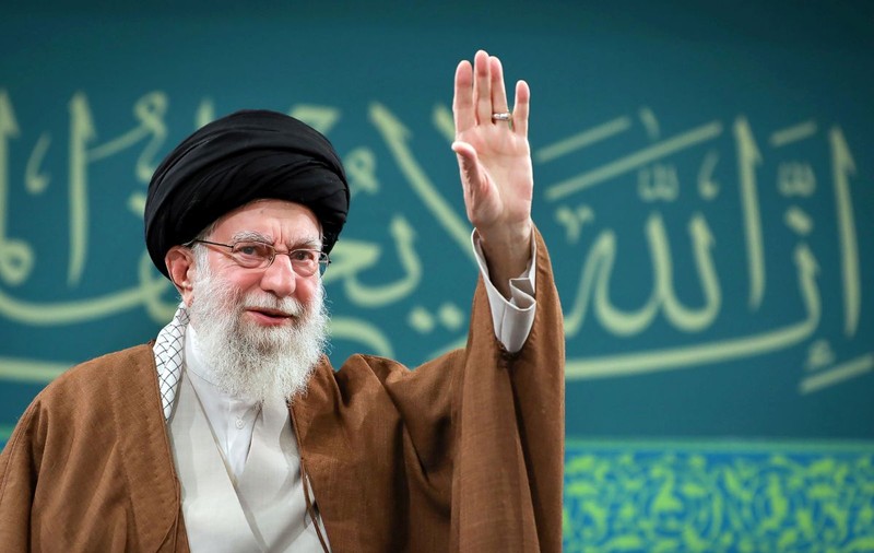 Ali Khamenei dă vina pe SUA și Israel pentru căderea regimului Bashar al-Assad din Siria. „Plan comun americano-sionist”