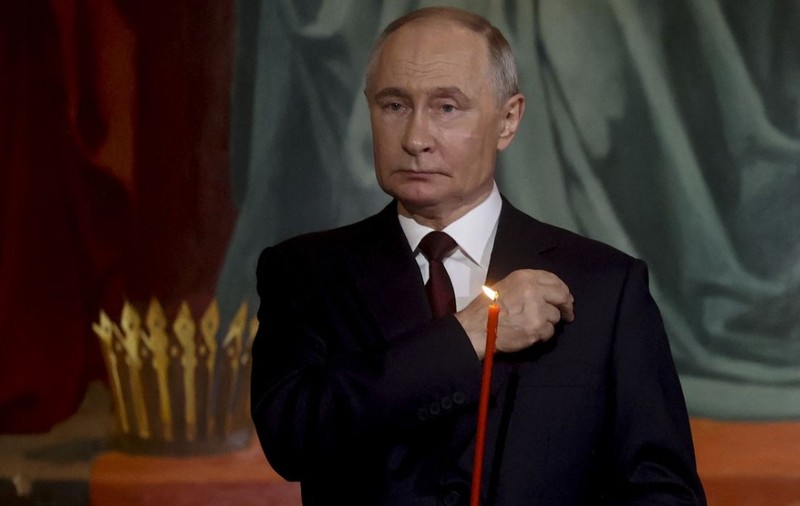 Mesajul ironic transmis de patriarhul Chiril, la slujba la care a participat și Vladimir Putin: „Nu face rău altuia și nu te purta cu alţii aşa cum nu ai vrea să se poarte ei cu tine”