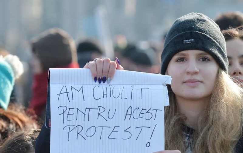 Smaranda, unul dintre simbolurile protestelor #Rezist, a murit la doar 18 ani