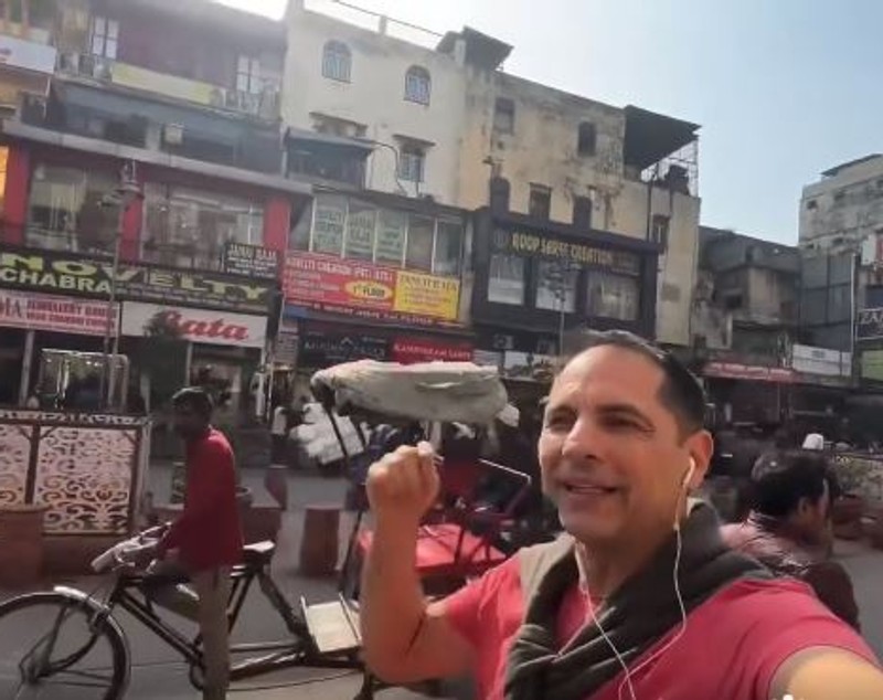 Dan Negru a plecat în India: „Cel mai poluat oraș de pe Pământ”. E primul an în care nu va fi la TV de Revelion