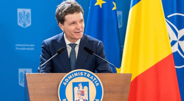 Mesajul lui Nicușor Dan pentru profesori, elevi și părinți la începutul anului școlar 2026-2027: „Școala trebuie să formeze adulți cu simț critic” și „Nu neglijați interacțiunile cu ceilalți”