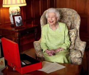 Noua fotografie oficială realizată la începutul săptămânii a reginei Elisabeta a II-a. Foto: The Royal Family