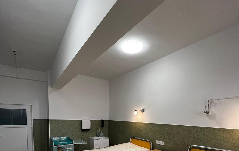 O doctoriță a renovat din banii proprii un salon de la Spitalul Judeţean de Urgenţă Arad: Mi-am dorit să ofer o mică bucurie viitoarelor mame