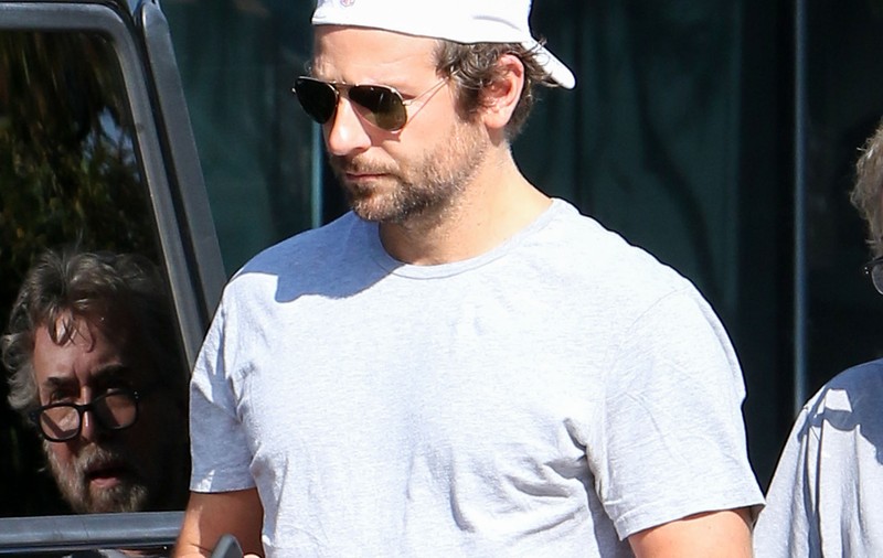 Bradley Cooper s-a despărțit de Irina Shayk? Actorul a fost surprins cu un alt fotomodel celebru | FOTO