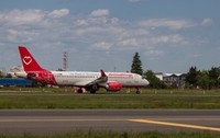 Un avion Anima Wings pe pistă