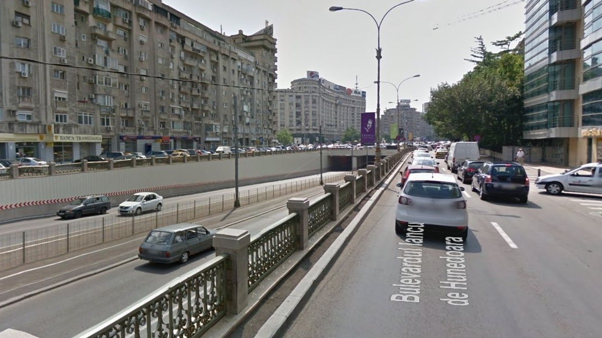 Trafic restricționat în Pasajul Victoriei