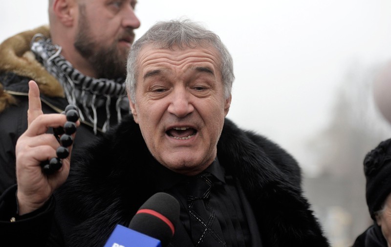 Pariu pe bani mulți între Gigi Becali și Mircea Rednic