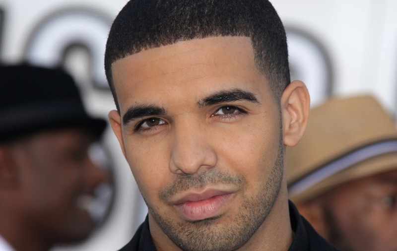 VIDEO | Drake a donat 1 milion de dolari și a filmat reacțiile oamenilor. Videoclipul s-a viralizat în câteva clipe