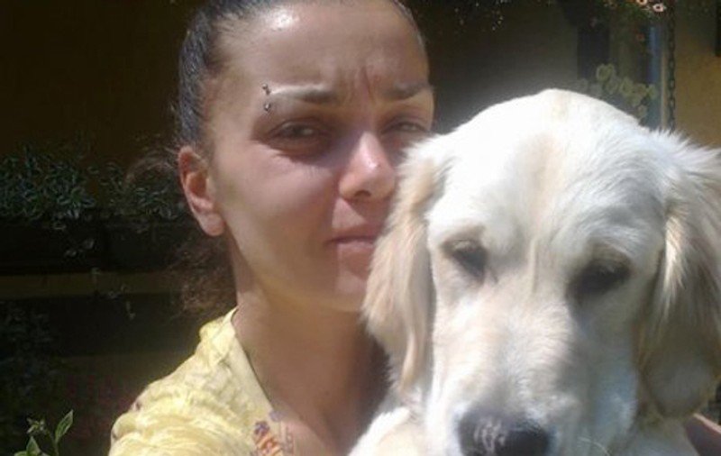 Vinde tot, ca să-i salveze viața cățelului! Sârboaica Tanja Jankovic e dispusă să facă orice pentru a-l vedea sănătos