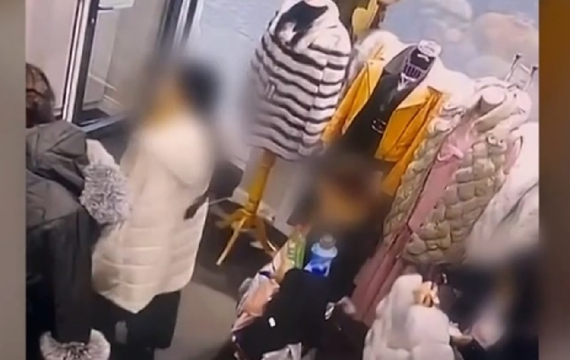 O bandă de 6 hoațe minore terorizează magazinele din Buzău și Râmnicu Sărat: dacă sunt prinse scot chiar și cuțitul