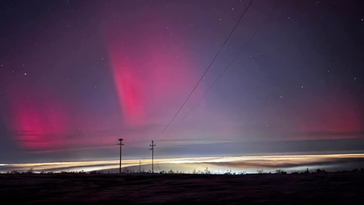 Aurora boreală, văzută de locuitorii din Feleacu, județul Cluj.
