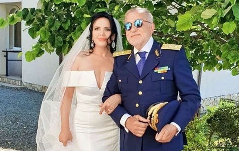 Ioana Năstase dezvăluie cum a început scandalul cu soțul ei. Ce reacție a avut fiul acesteia. „După Istanbul, am fost la munte cu câteva prietene şi, când m-am întors…”