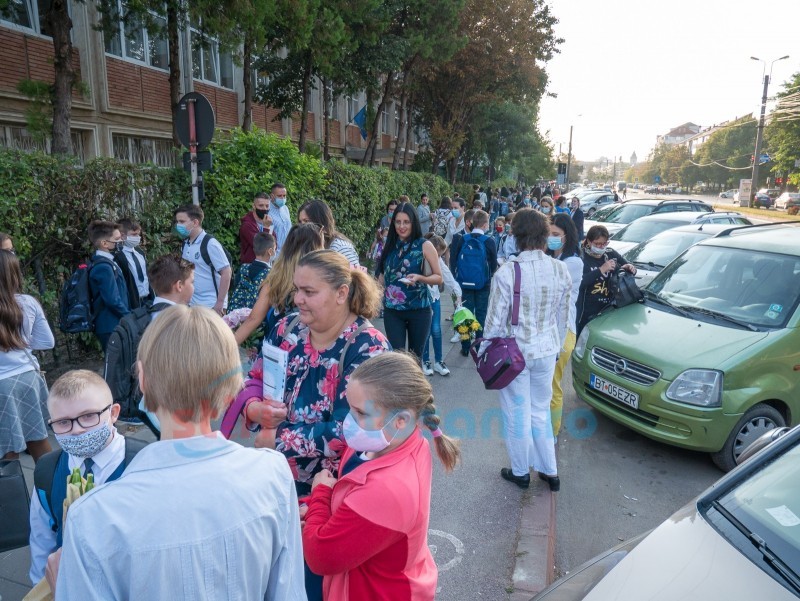 Prima zi de școală în Botoșani sursa foto |Știri Botoșani
