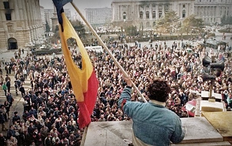 SRI a declasificat și a publicat online toate documentele pe care le deținea privind Revoluția din 1989