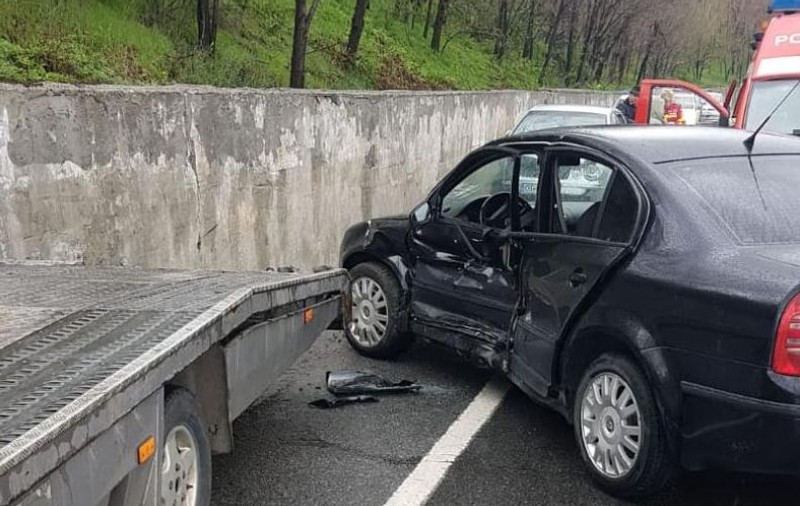 Poliţist din Olt, accidentat în timp ce efectua cercetări la un alt eveniment rutier